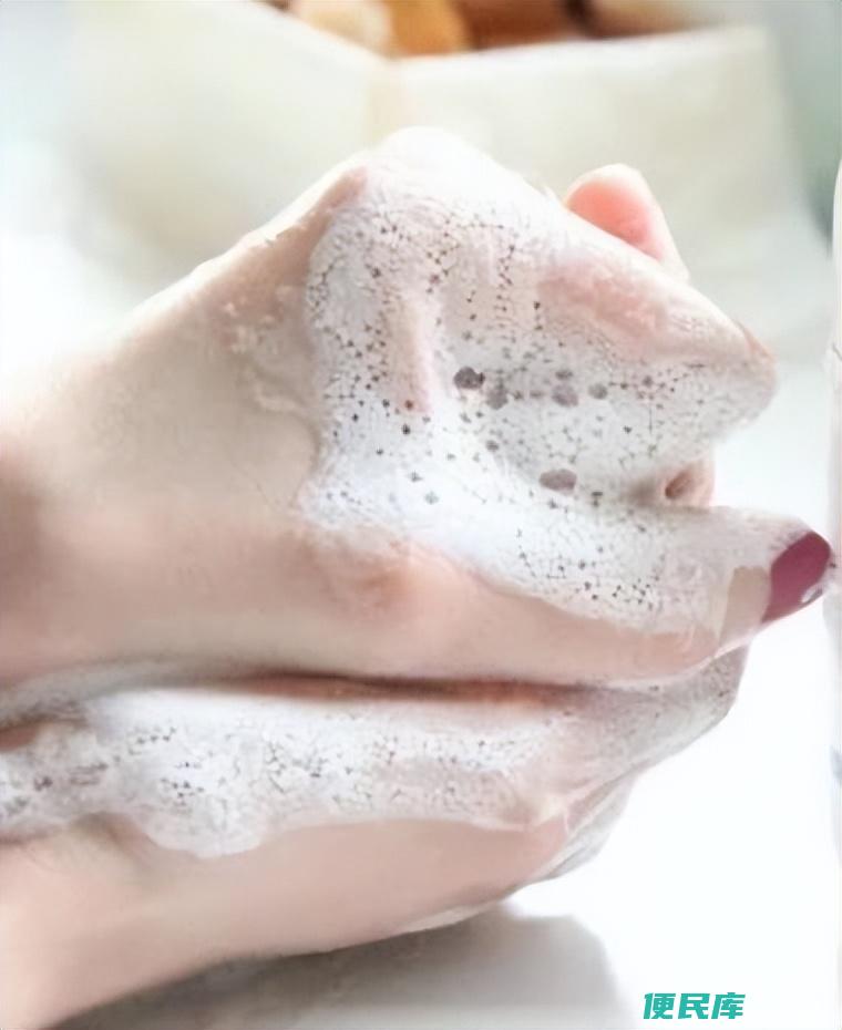 普通洗面奶怎么用才正确（常见的五种洁面乳类型介绍）