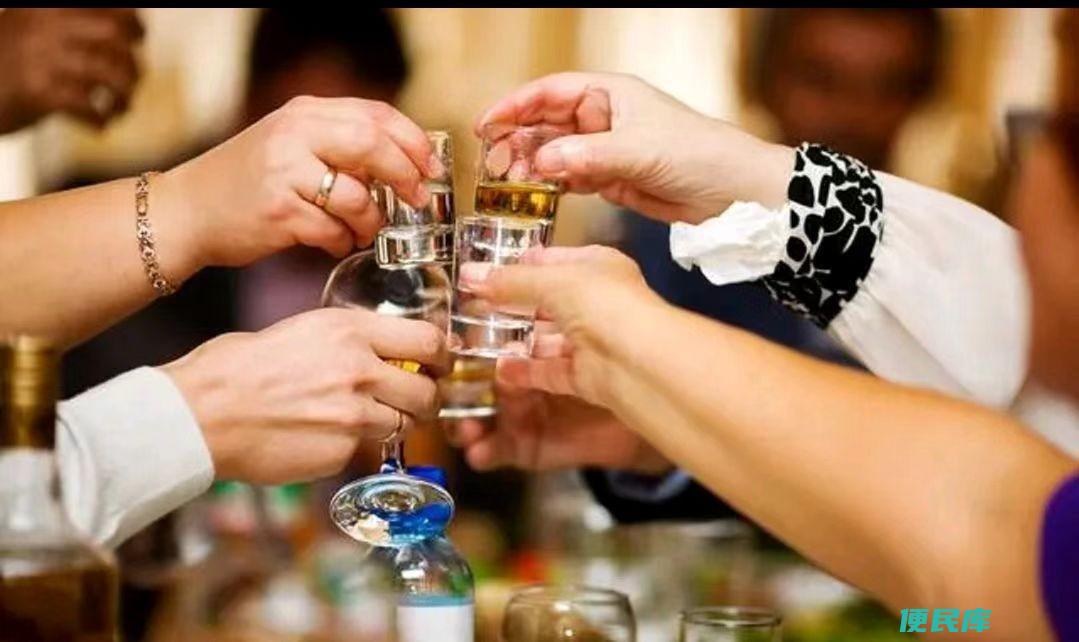 酱香和浓香的区别在哪里（两种酒在口感上有什么区别）