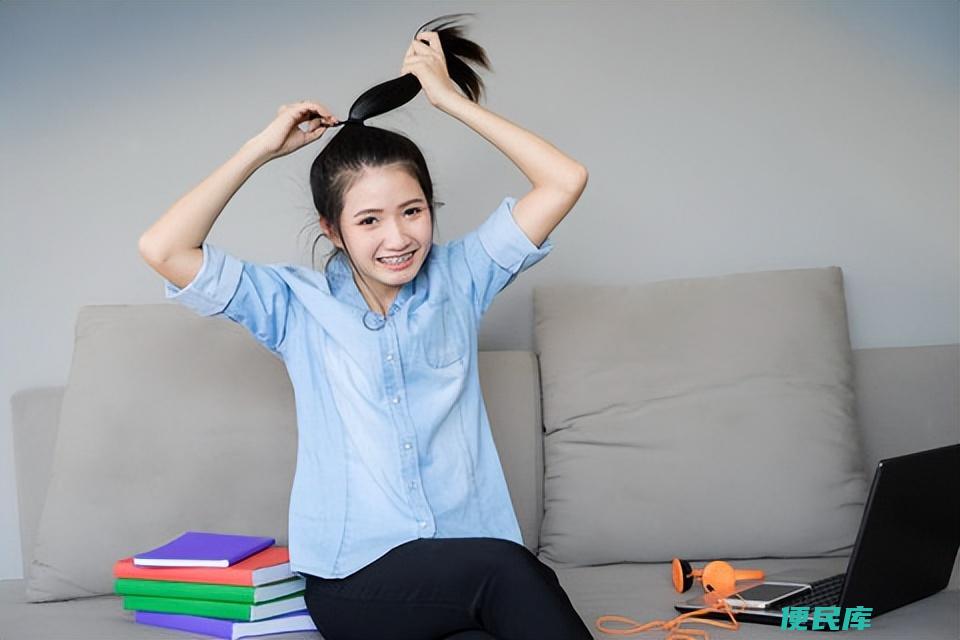 头发干枯毛躁怎么办（5个帮助改善发质的护发好习惯）