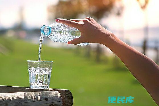 运动后适合喝水的时间（分析运动后最佳饮水时间）
