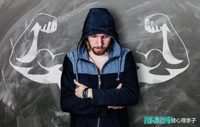 魅力男人的十大特征（盘点什么样的男人受女人喜欢）
