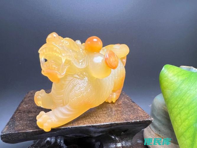 黄龙玉为何不适合佩戴（探讨黄龙玉对人体的特性）