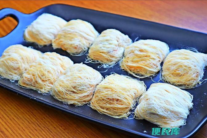 龙须酥产自何地（揭示龙须酥的地域特产和制作方法）