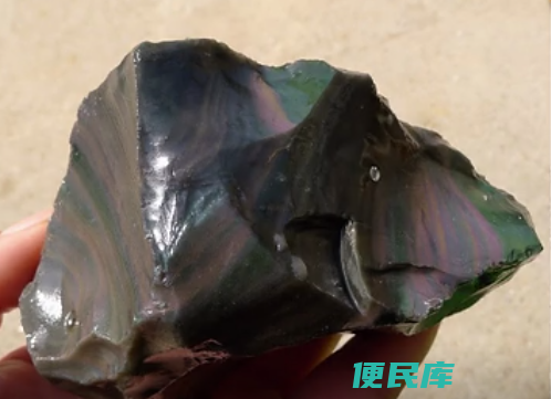黑曜石怎么辨别真假（各类品种的天然黑曜石鉴别特征）