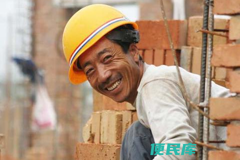工程帽子的颜色有什么区别（工地上安全帽颜色代表的身份）