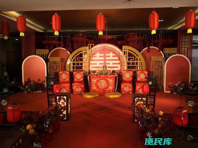 婚礼中婆婆的服饰禁忌（讲述婚礼中婆婆应避免的服饰禁忌）