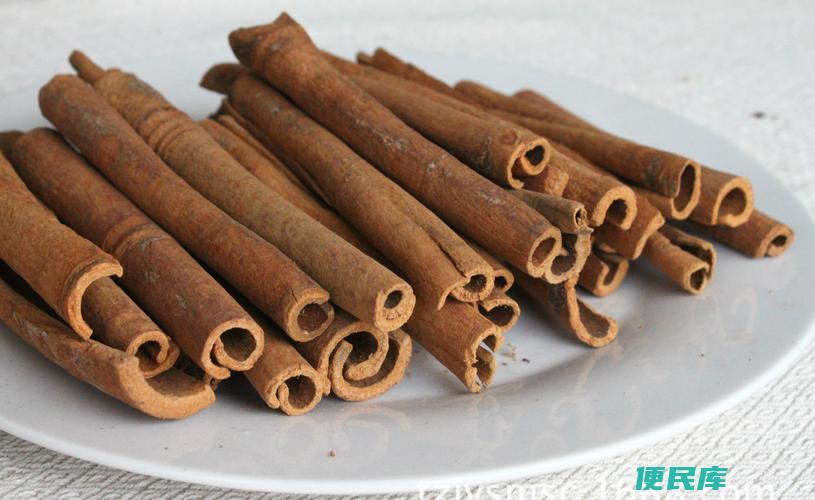 桂皮与香叶的关系（探讨桂皮和香叶是否同一种树）