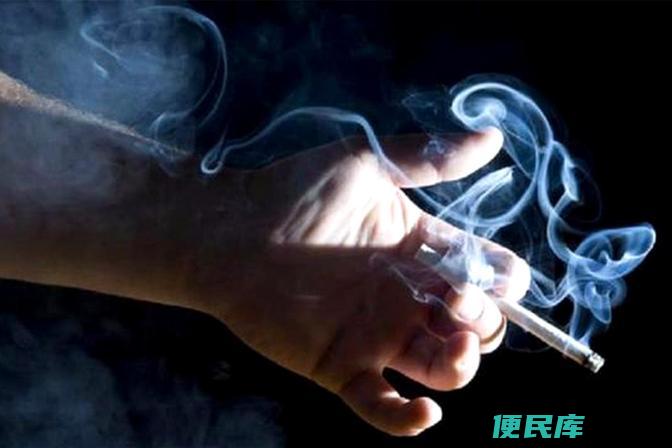 去除长期吸烟房间烟味（解决长期吸烟房间的烟味问题）