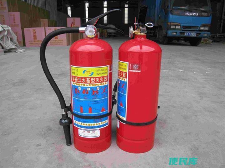 泡沫灭火器带电灭火（了解泡沫灭火器在带电情况下的使用）