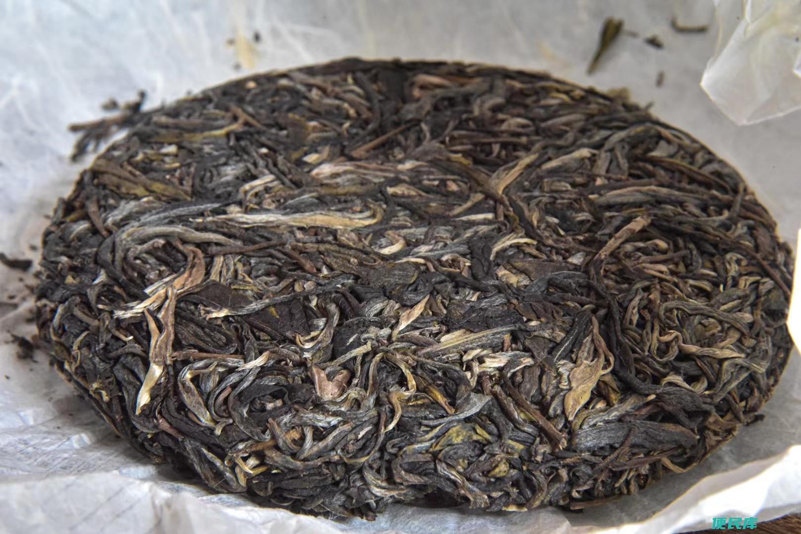 黑茶和普洱茶的区别（黑茶和普洱茶在哪些方面有不同）