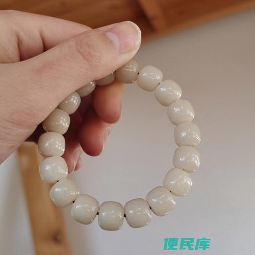 适合佩戴白玉菩提的人（探讨白玉菩提适合的人群）