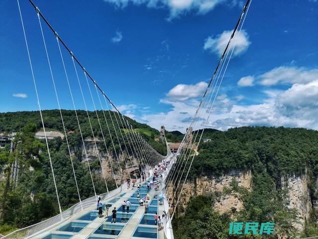 张家界旅游必看（去张家界旅行一定不能错过的三大景点）