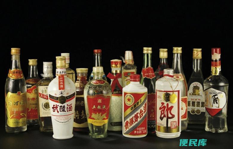 白酒VS啤酒哪个易胖（对比白酒和啤酒的易胖程度）