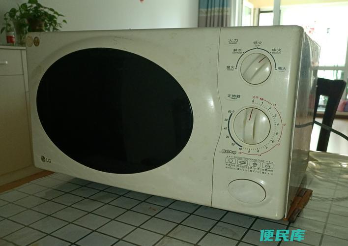 微波炉是否适合保鲜盒（探讨微波炉对保鲜盒的影响）