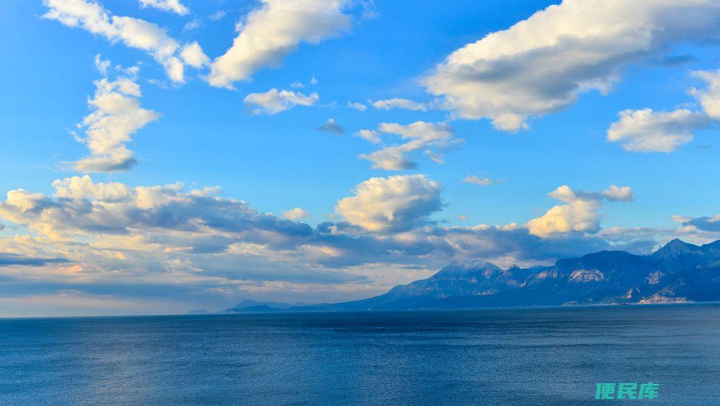青海湖是淡水湖还是咸水湖（青海湖属于淡水湖还是咸水湖）