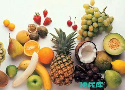 什么水果含糖量低（推荐几种适合控制糖分摄入的低糖水果）
