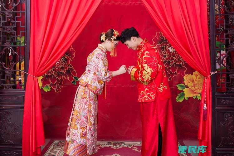结婚十二年是什么婚（解答结婚十二年的婚姻纪念日名称）