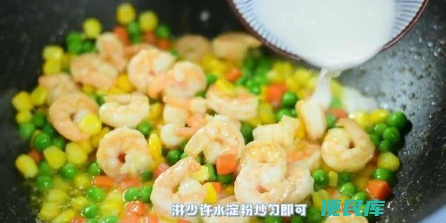 虾是凉性还是热性食物（虾的营养特点、杀菌功效及烹饪食谱介绍）