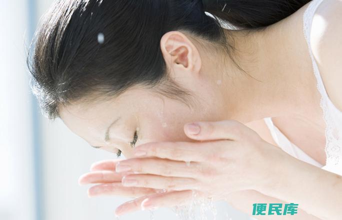 洗脸的正确技巧分享（分解正确的洗脸步骤和技巧）