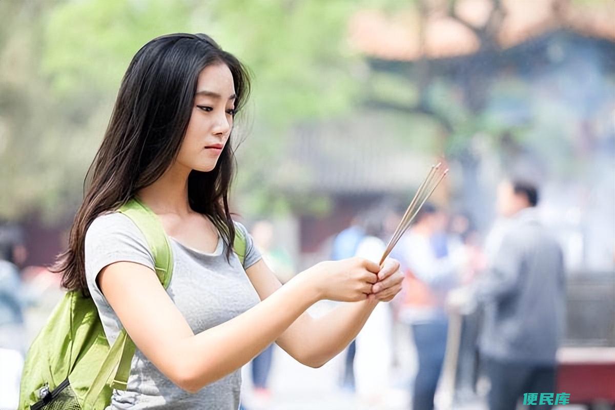 去庙里烧香的最佳时间（去寺庙烧香的注意事项有哪些）