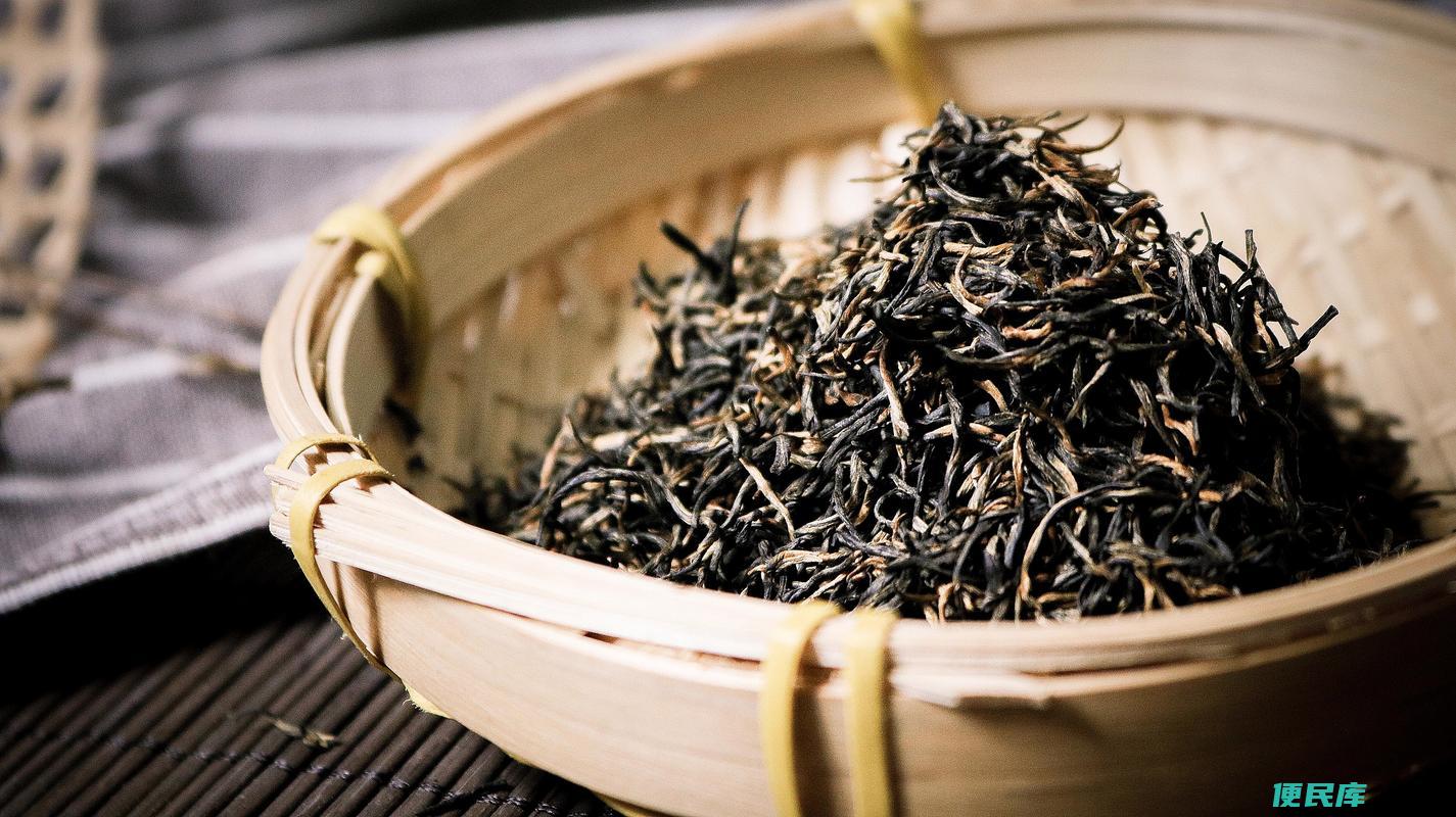 茶叶是碱性物质吗（解答茶叶的酸碱性质）