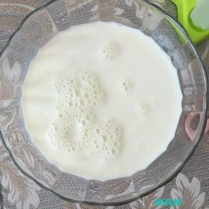 保鲜膜可以放锅里蒸吗(保鲜膜的使用方法和注意事项)