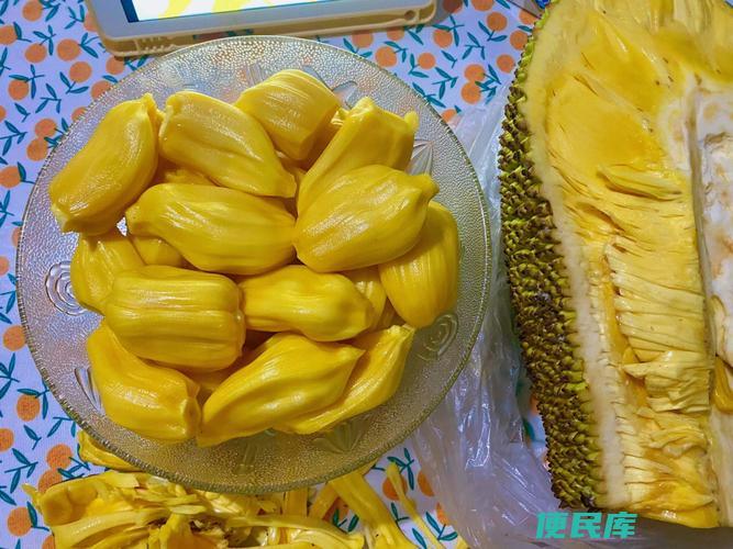 菠萝蜜怎么剥（如何正确剥取菠萝蜜）