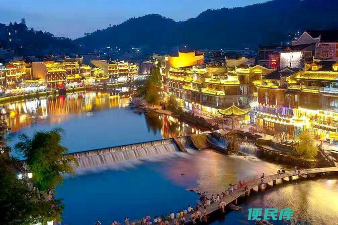 凤凰古城八大景点（介绍凤凰古城的八大著名景点）