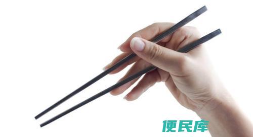 正确握筷的姿势示范（如何正确握筷子）