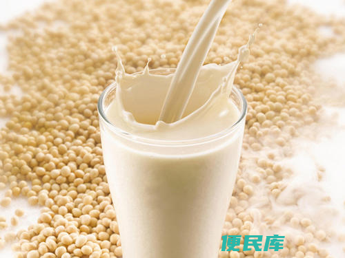 豆浆的功效与作用（早上坚持喝一杯豆浆对身体有五大好处）