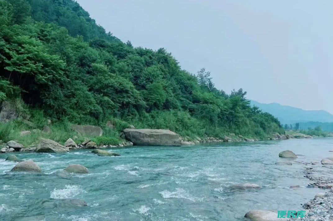 成都周边好玩的地方（成都周边8个玩水古镇车程近无门票）