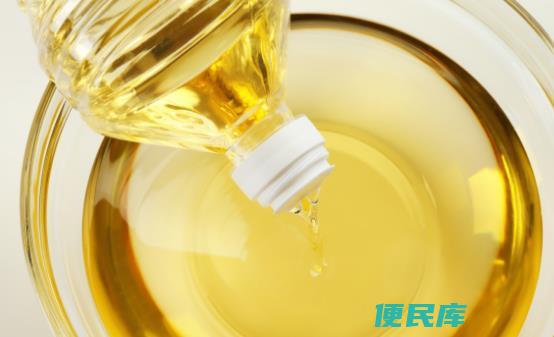 食用油的沸点是多少度（食用油的沸点是多少摄氏度）