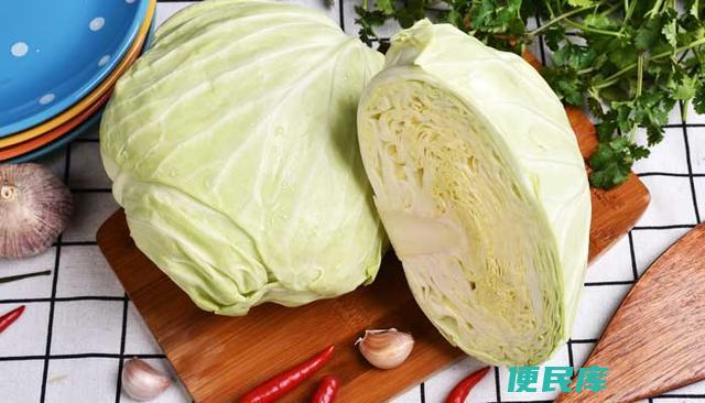 青甘蓝与包菜的不同点有哪些（青甘蓝与包菜之间的区别有哪些）