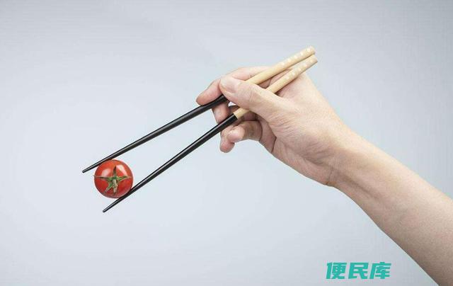 正确使用筷子方法（如何正确使用筷子）