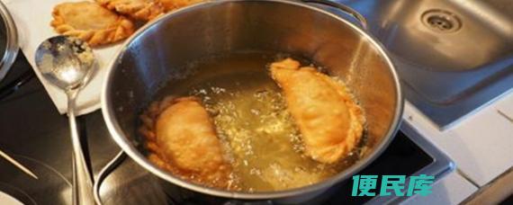 豆油炸东西起大量泡沫怎么办（炸东西时豆油产生泡沫的处理方法）
