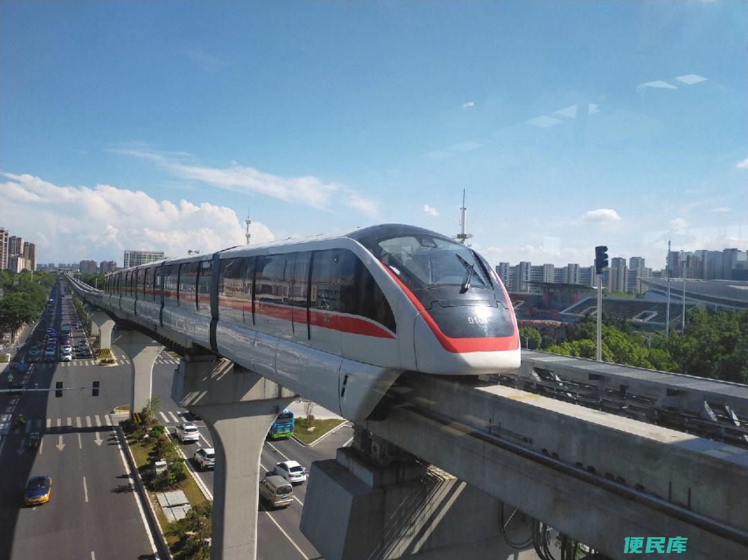轻轨是地铁还是高铁（轻轨与地铁、高铁的区别）