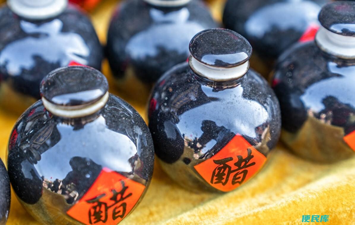 多吃醋有什么好处和坏处（喝醋能不能解救鱼刺卡喉呢）