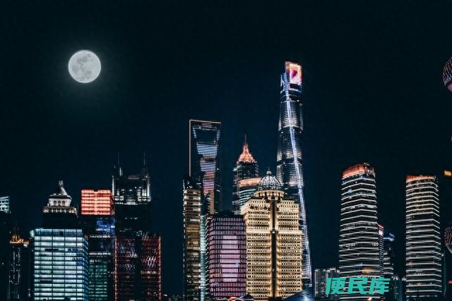 十五的月亮十六圆是什么意思（造成这一现象的原因有哪些）