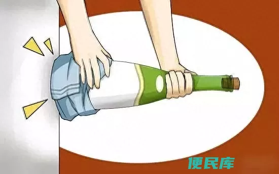 开红酒没有开瓶器怎么办（10种简单快速的开瓶方法）