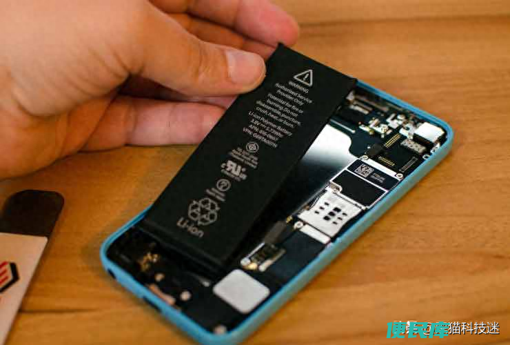 iphone怎么充电最健康（如何延缓电池老化的速度）