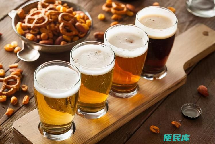 啤酒和白酒哪个更伤身体（对比啤酒和白酒的健康影响）