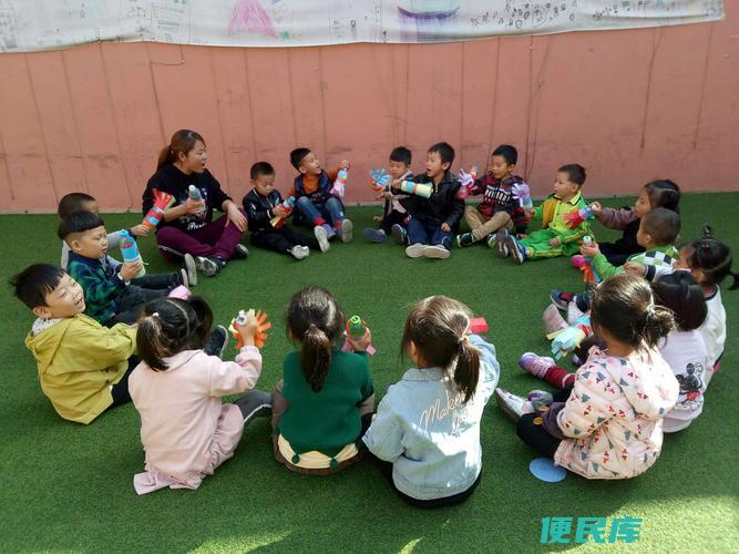 几岁入幼儿园（幼儿几岁开始上幼儿园）