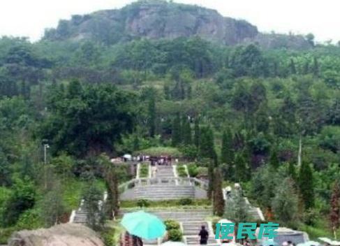 怎么看风水墓地好还是不好（寻阴宅风水宝地方法有哪些）